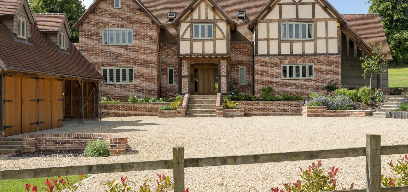 Berkshire Manor House Border Oak